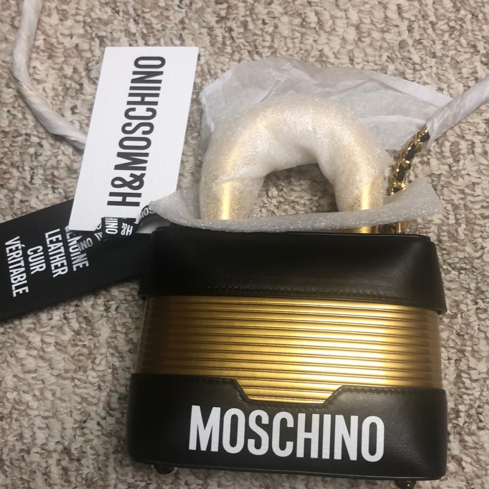 Moschino x H&M Collab Lock Purse